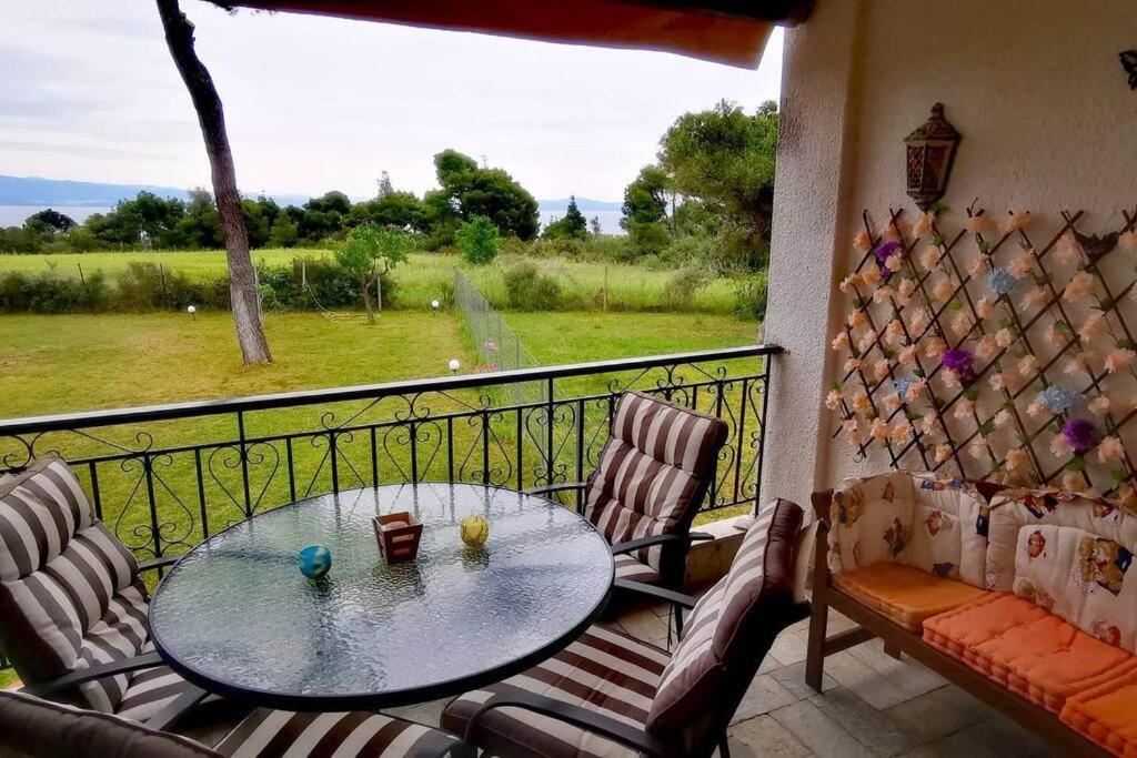 Golden Summer Apartment Nea Fokea Luaran gambar