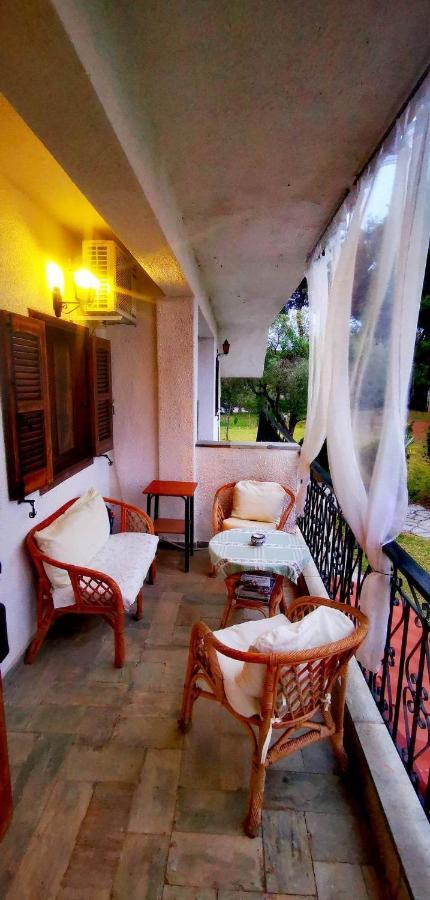 Golden Summer Apartment Nea Fokea Luaran gambar
